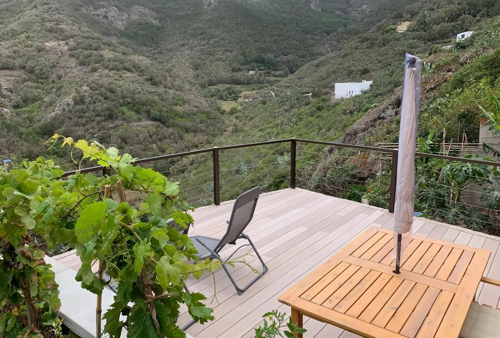 Pambnb - Nature Retreat With Mountain Views & Fiber Santa Cruz de Tenerife Apartmán