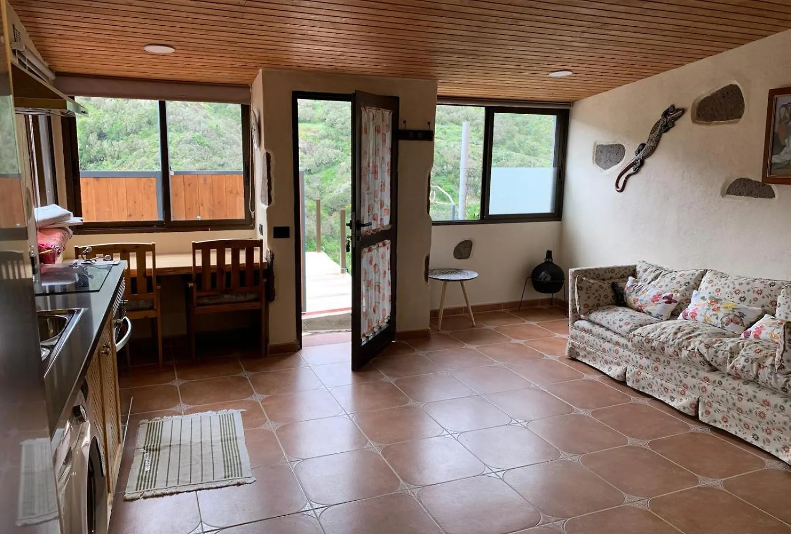 Appartamento Pambnb - Nature Retreat With Mountain Views & Fiber Santa Cruz de Tenerife