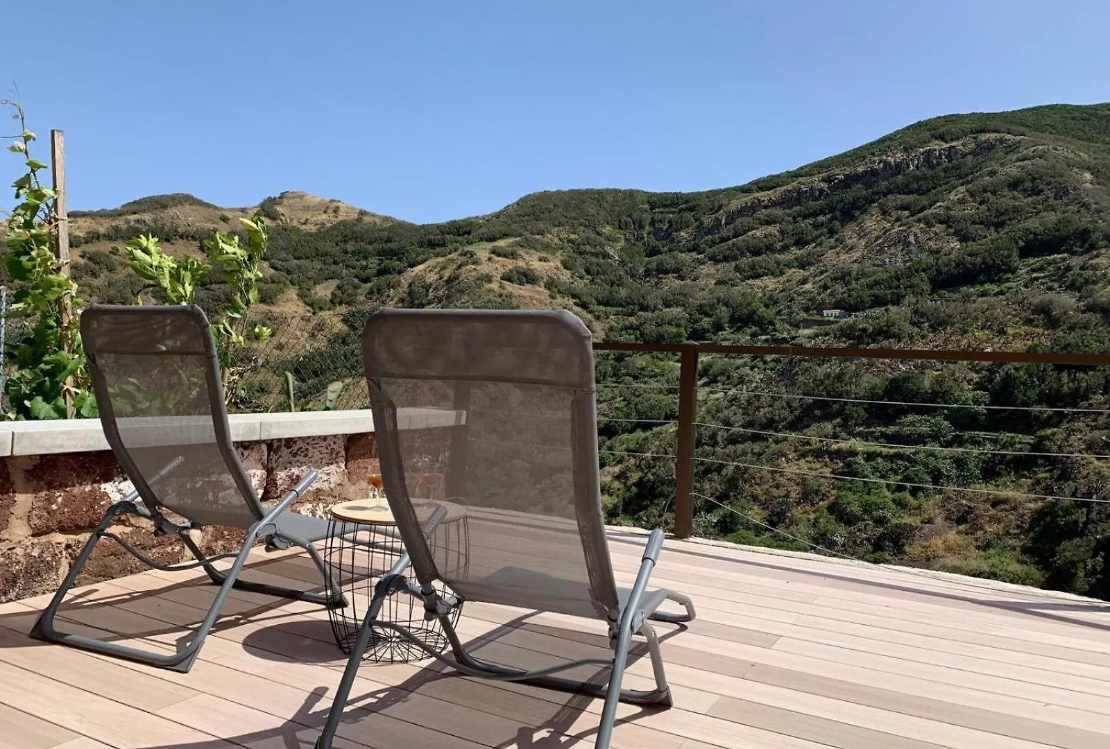Pambnb - Nature Retreat With Mountain Views & Fiber Santa Cruz de Tenerife Spagna