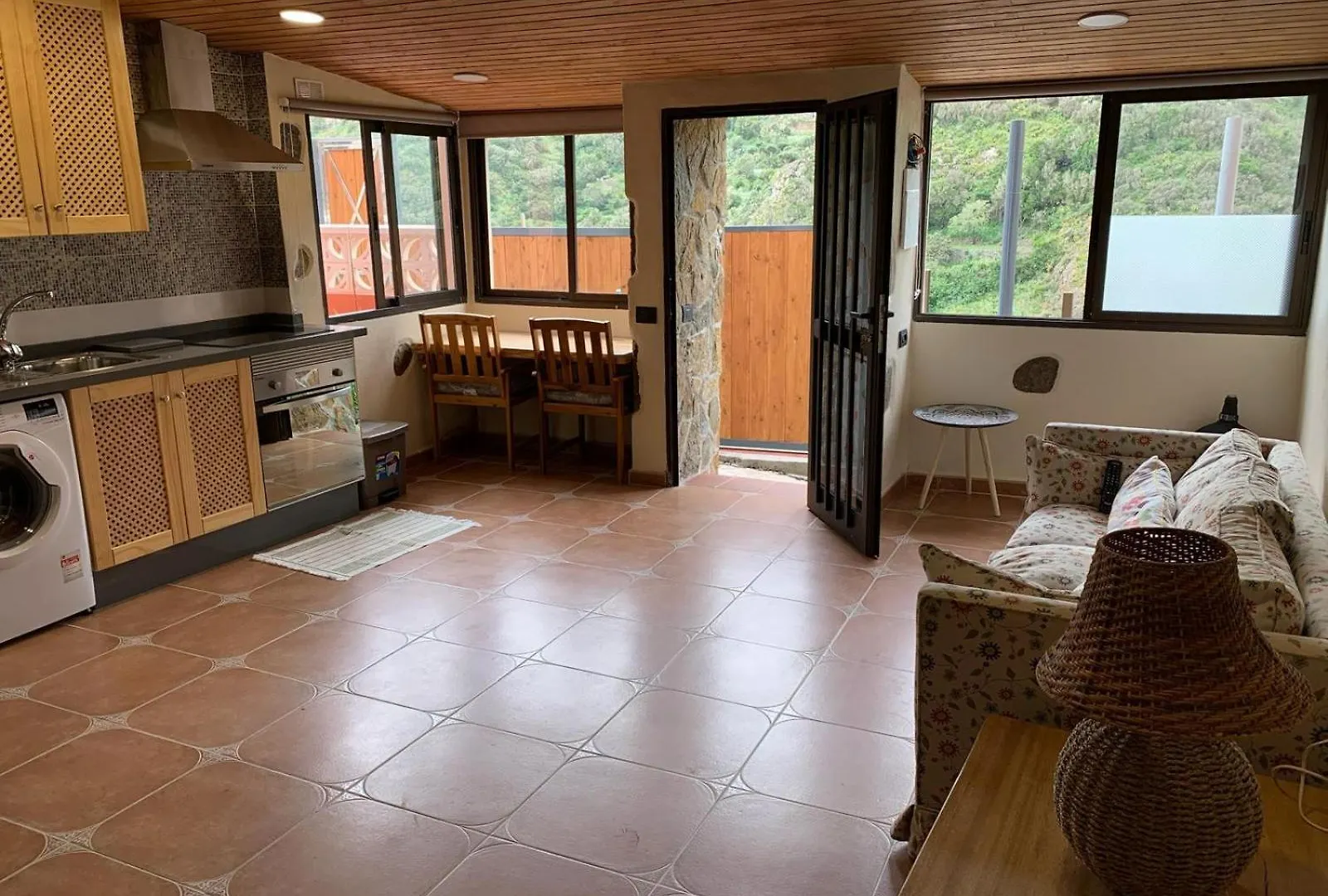 Pambnb - Nature Retreat With Mountain Views & Fiber Santa Cruz de Tenerife